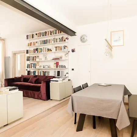 Ghetto Modern Apt For 4, Venice