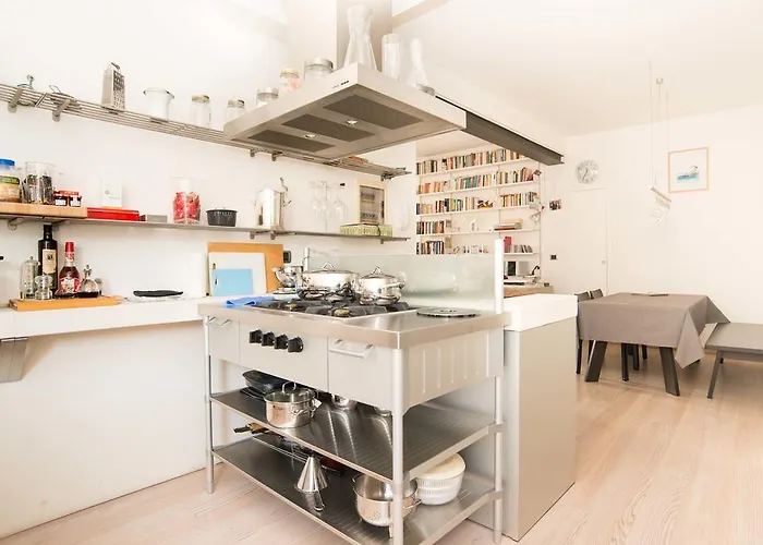 Ghetto Modern For 4, Apartamento